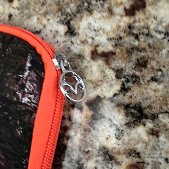 Realtree tablet sleeve nwt - Picture 3 of 3